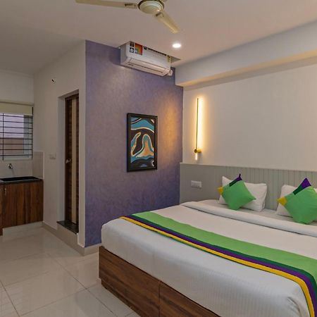 העיר בנגלור Treebo Raghavendra Tranquil Inn Bellandur מראה חיצוני תמונה