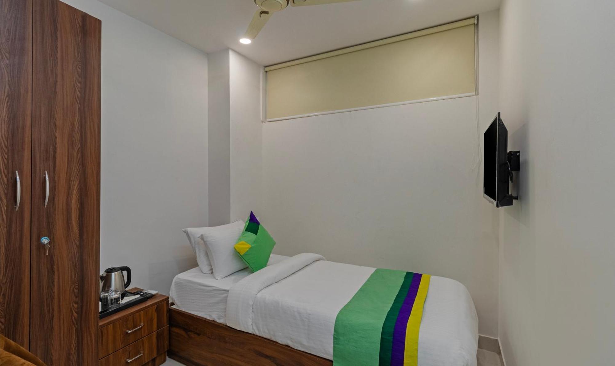 העיר בנגלור Treebo Raghavendra Tranquil Inn Bellandur מראה חיצוני תמונה