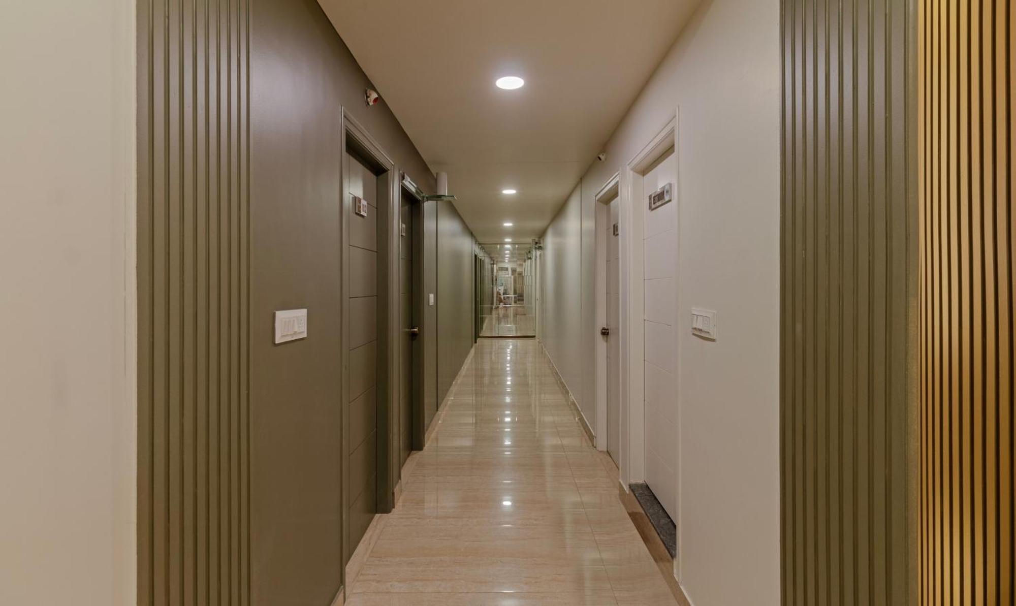 העיר בנגלור Treebo Raghavendra Tranquil Inn Bellandur מראה חיצוני תמונה